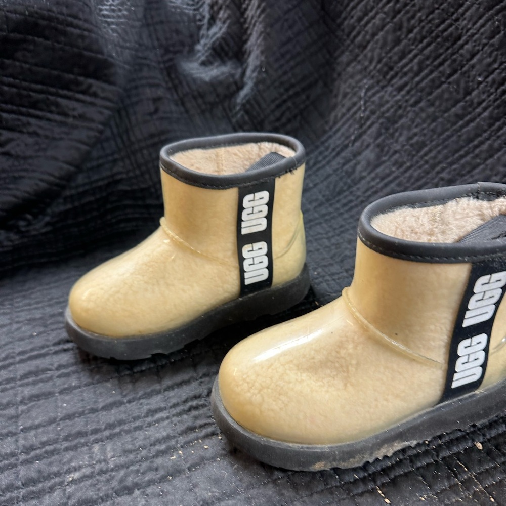 Kids uggs